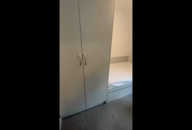 Tenancy takeover for 2 months, no deposit  Main Photo