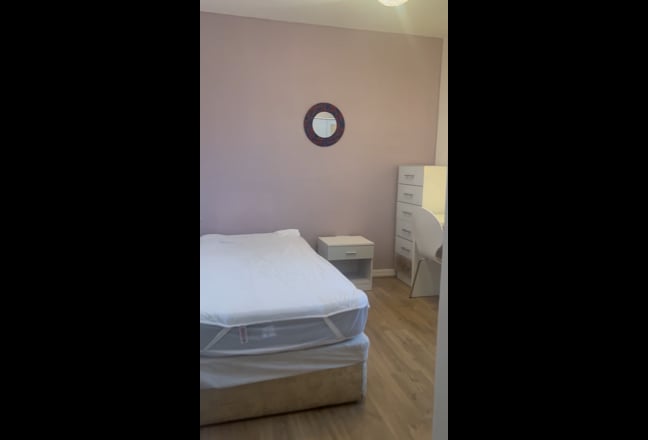3 Rooms near Elephant&Castle-Zone 1!✅(Pls Read b4) Main Photo