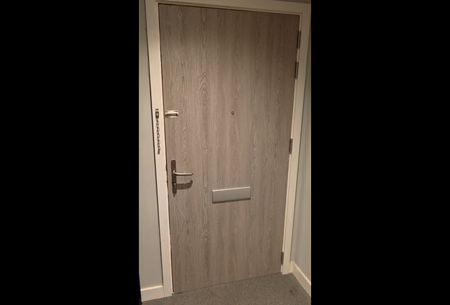 Double Bedroom with own Bathroom near City Centre Main Photo