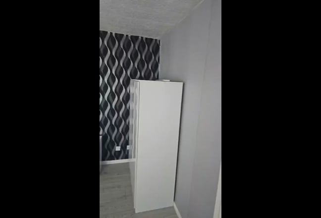 LARGE double room close to  hospital  Main Photo