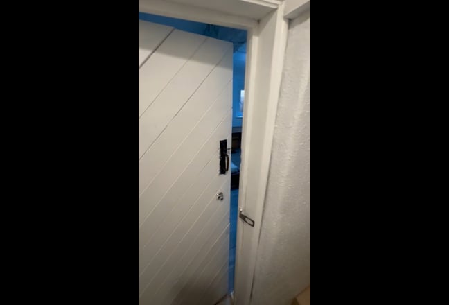 Basement double room Main Photo