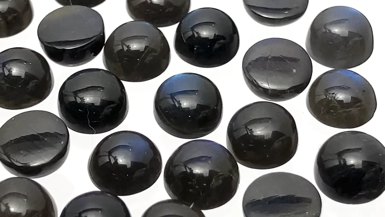 ブラックラブラドライト AA++ ラウンド カボション8×8mm 3個 - 天然石