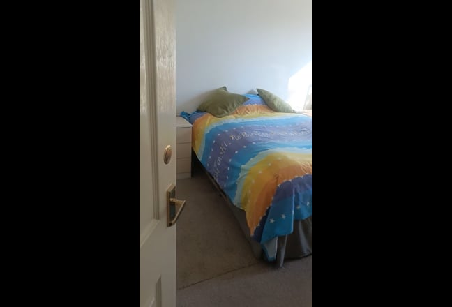 Spacious room in perfect Westbourne location Main Photo