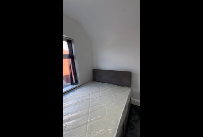 Rooms to Rent – Ravensworth Road, Doncaster DN1 Main Photo
