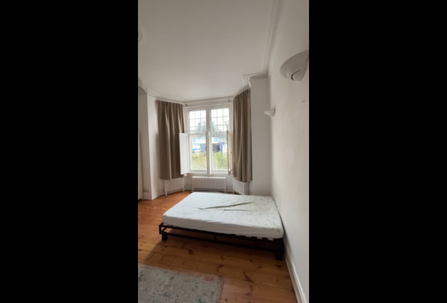 DoubleRoom to Rent – Male Only - Friendly&Sociable Main Photo