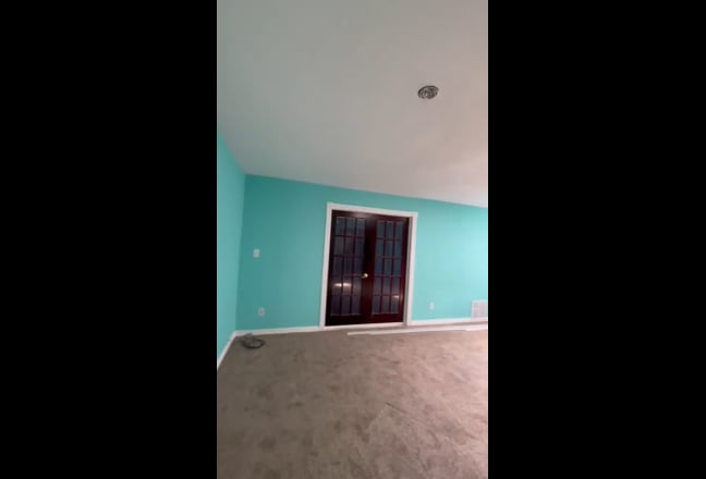 Furnished Bedroom all inclusive West Orlando Bus37 Main Photo