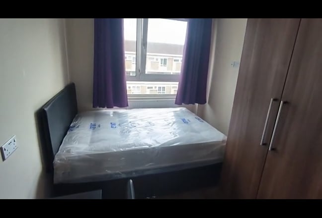 Double room in Mile End - Bills Included Main Photo