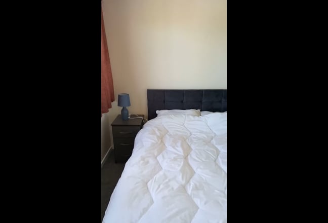 1 Large double Room to Rent in a Nice & Quiet Loca Main Photo