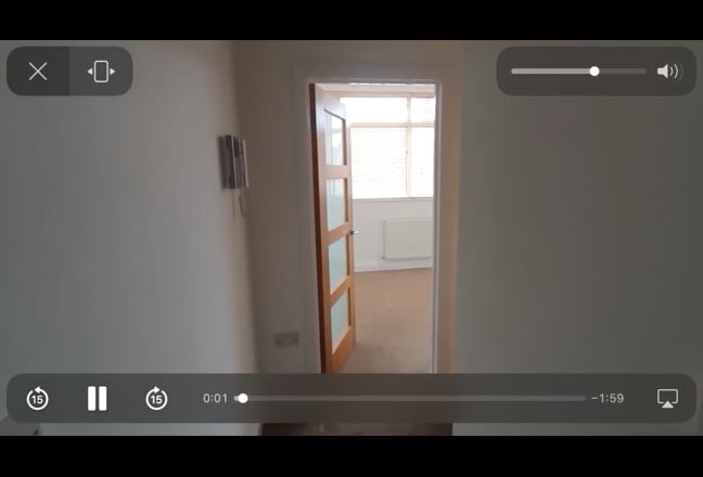 Single room available in central Colegate flat Main Photo