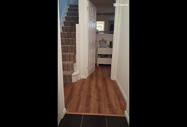 Beautifully Converted Loft Space with Ensuite!! Main Photo