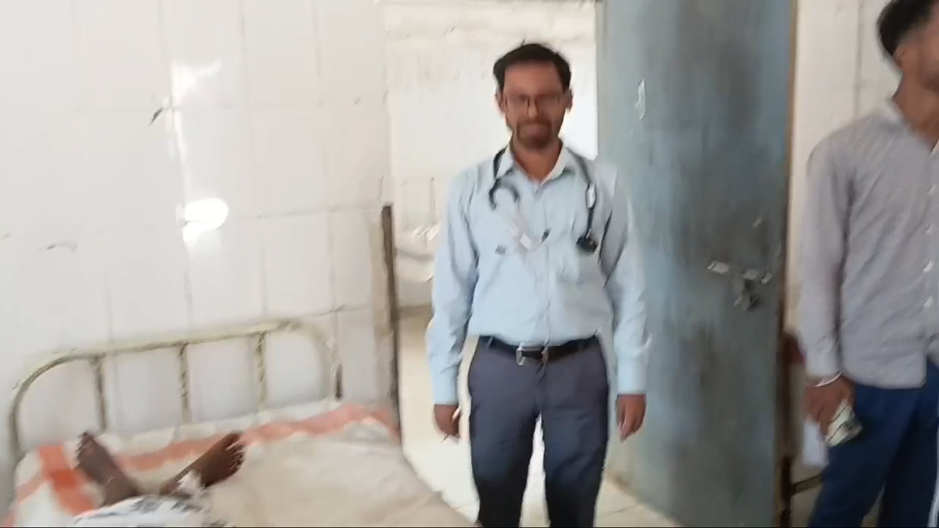 पीएचसी सिरदला के चिकित्सा पदाधिकारी डॉ संतोष कुमार सुमन ने डायरिया लक्षण व बचाव  के दिये संदेश