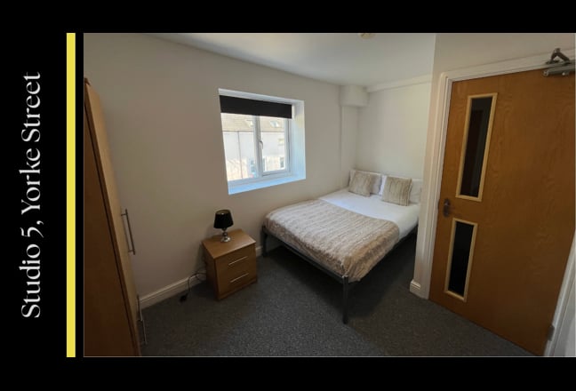  Furnished Studio with Private Bathroom – Yorke St Main Photo