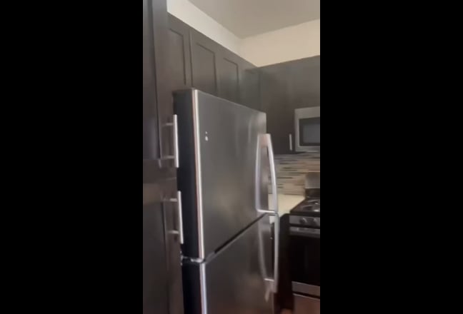 Private Bed/Bath in Luxury Apartment! Main Photo