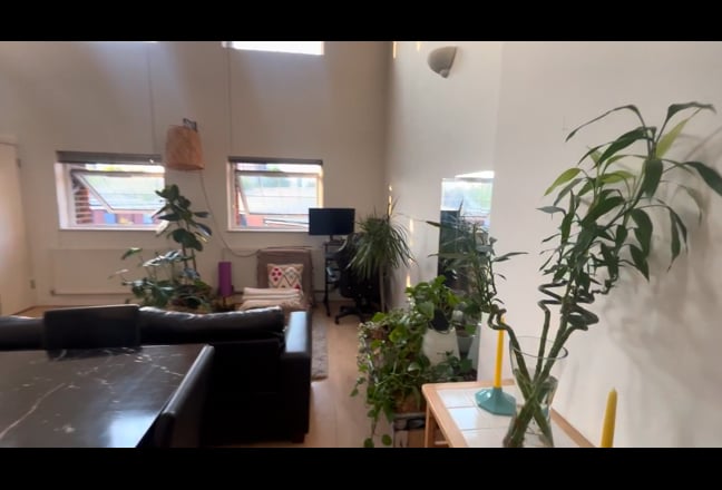  🏡  Stylish Loft Flat (E15) Ten. takeover &pound;1475 Main Photo