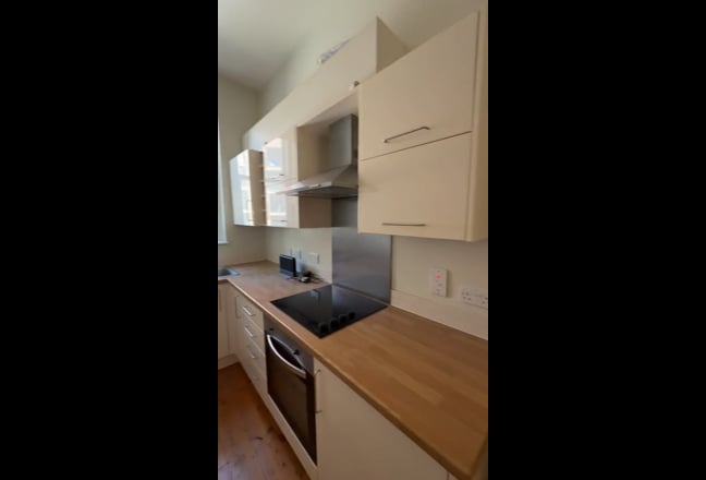 London Fields Big Bright Victorian Conversion Main Photo