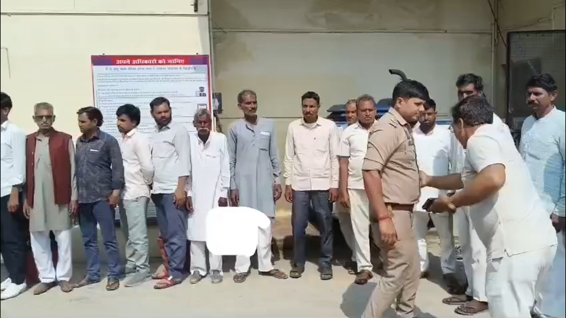 *मुरादाबाद में दो दर्जन किसान नेता गिरफ्तार कर जेल भेजे गए*