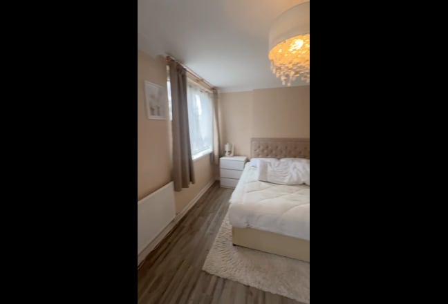 Double Room in Bow E3  Main Photo