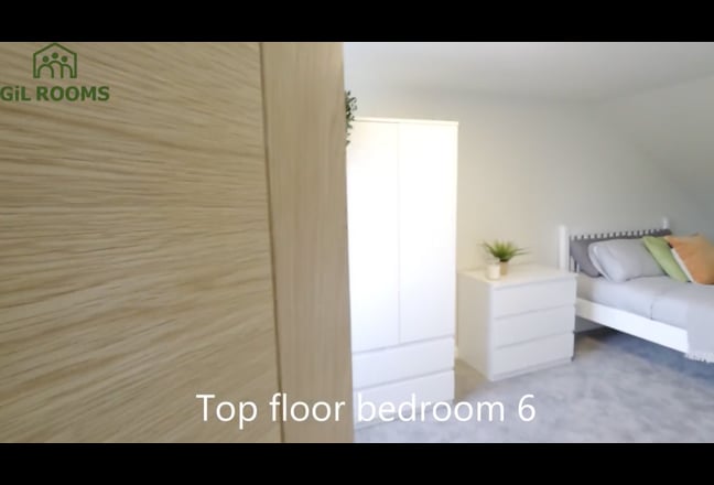 Top Floor Ensuite Room Main Photo