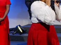 When I Think About The Lord (Live Short Performance)