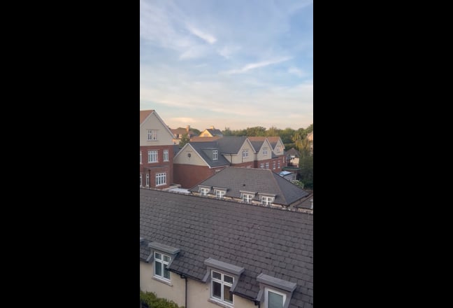 Lovely Room Double Bed & Private Bathroom  Main Photo