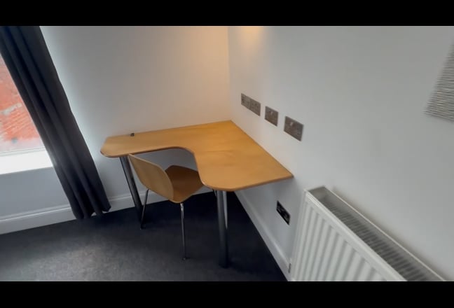 Huge room in lovely shared house. Main Photo