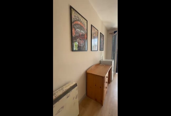 Double room available in Kingston  Main Photo