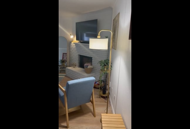 Private Room/ shared bathroom with 1 roommate  Main Photo