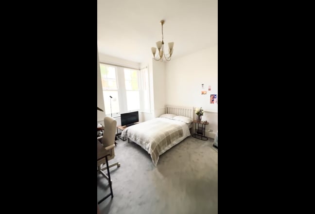 Double room in Bushwood, Leytonstone  Main Photo