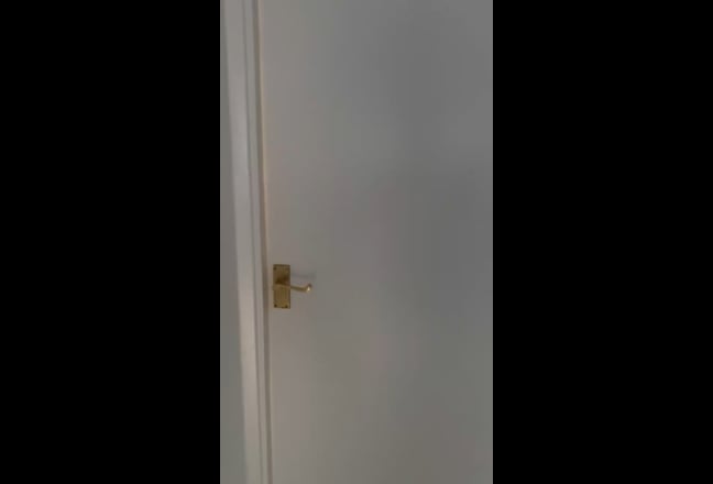 Huge room with perfect view  Main Photo