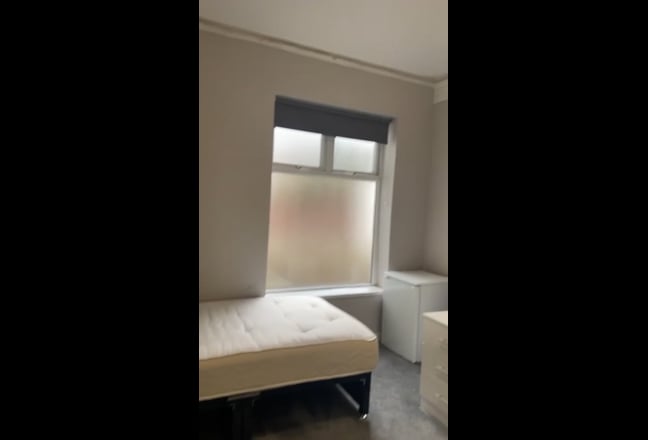 SPACIOUS Ensuite Room in Ardwick (G04) @&pound;650 incl Main Photo