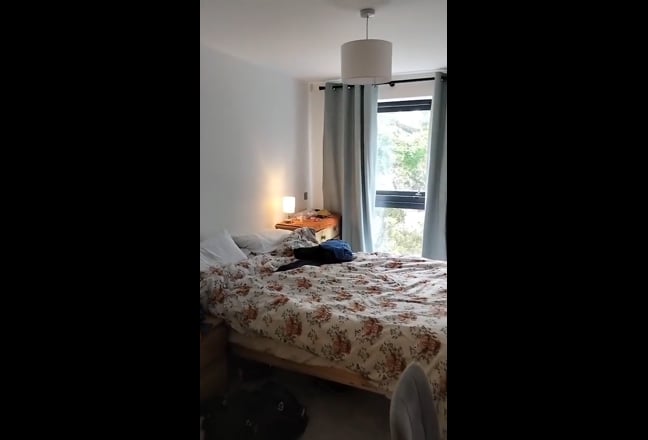 Gorgeous 2-bed flat for students studying post-gra Main Photo