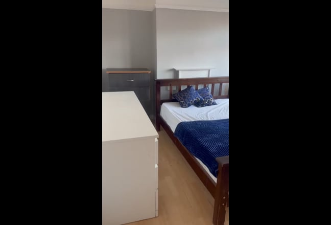 Large Double Rooms in Clean Spacious House  Main Photo