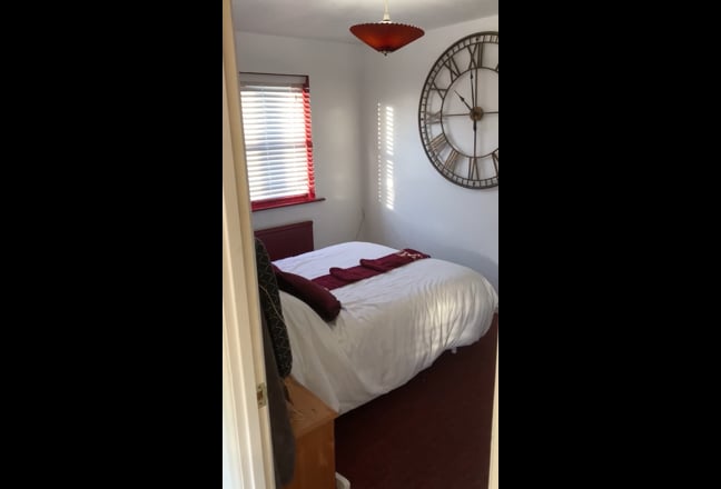 House Share double Room in a modern home Main Photo