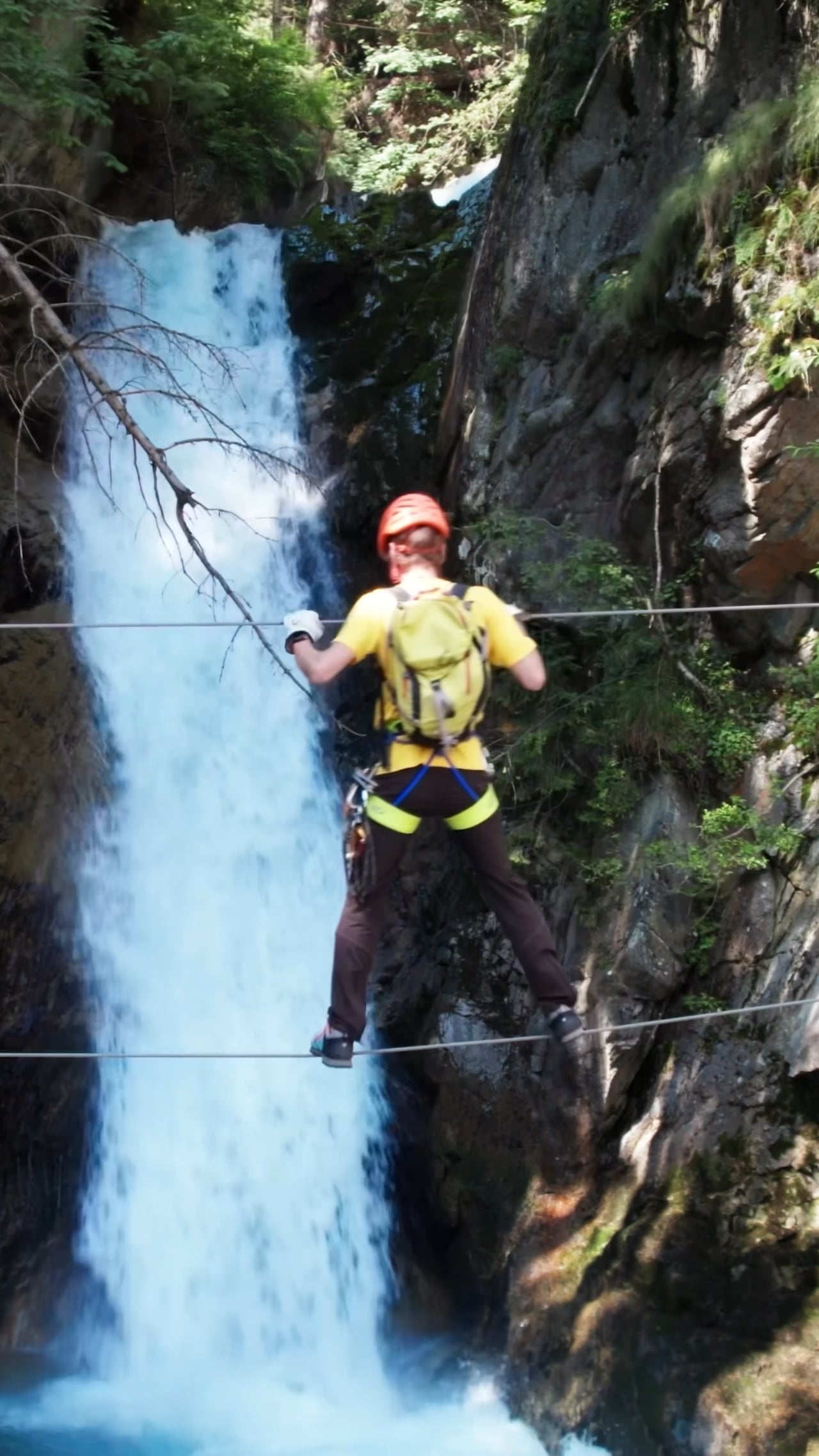 Centro Rafting Trentino Ursus Adventures-verticale