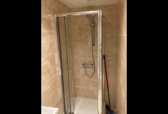 All Bills Paid Double Ensuite Cozy room  Main Photo
