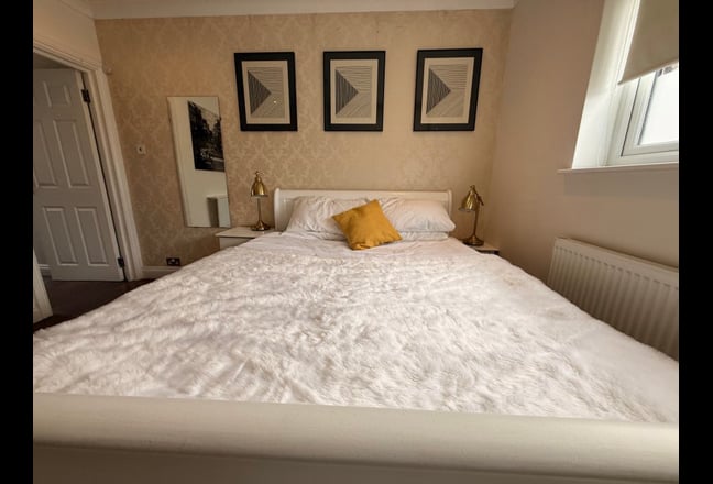 🏥All Bills inc Studio Flat, Furnished🌳 Main Photo