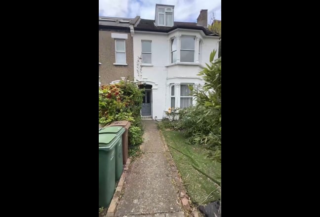 🌟 Huge Double Room in Sutton SM2 — 4.80m x 4.34m! Main Photo
