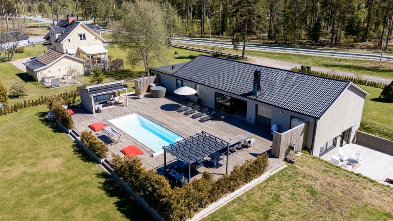 6 rum Villa på Bjurbäcksvägen 2 Mullsjö Mullsjö kommun - video