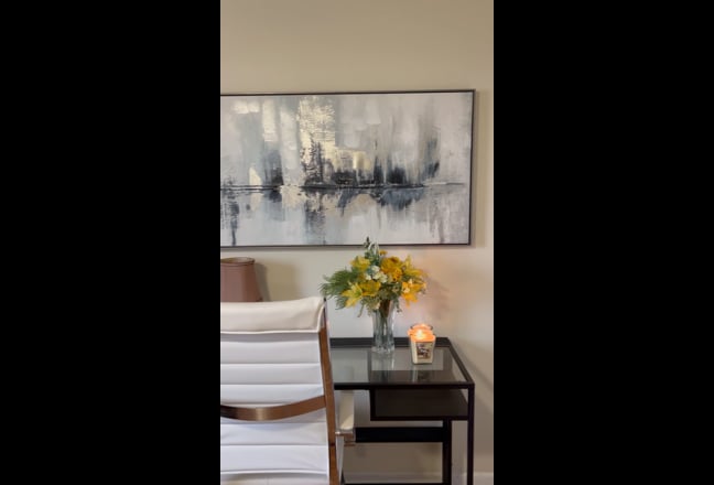 {Large/Private/Spacious Room} Main Photo