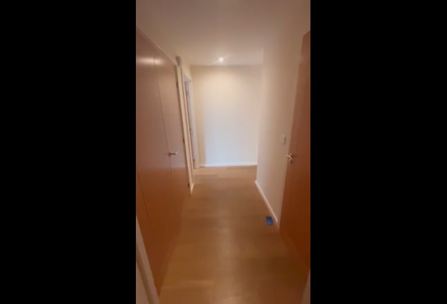 Short term let - 1 room with own bathroom  Main Photo