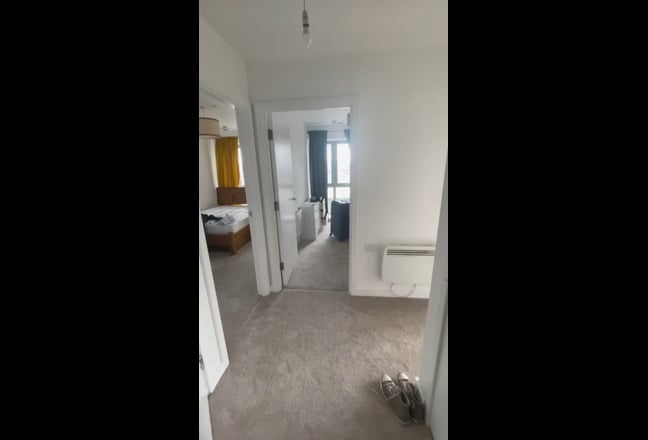 Room in lovely Bow flat!✨🌱 Main Photo