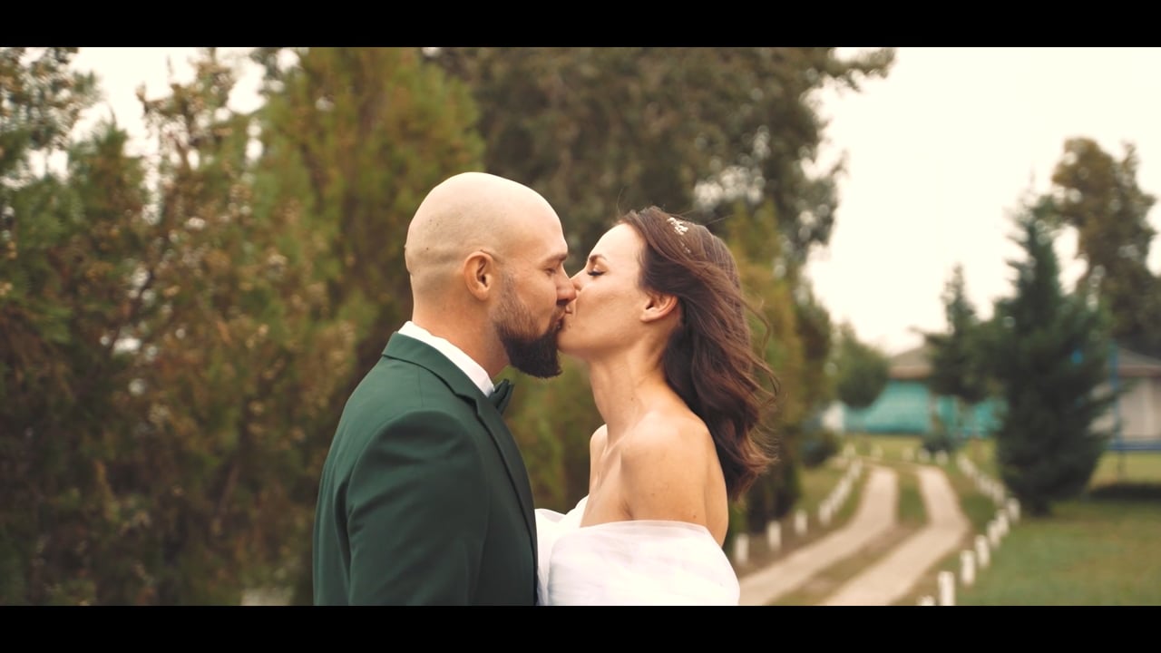 Mesi & Ádi · Wedding Lake