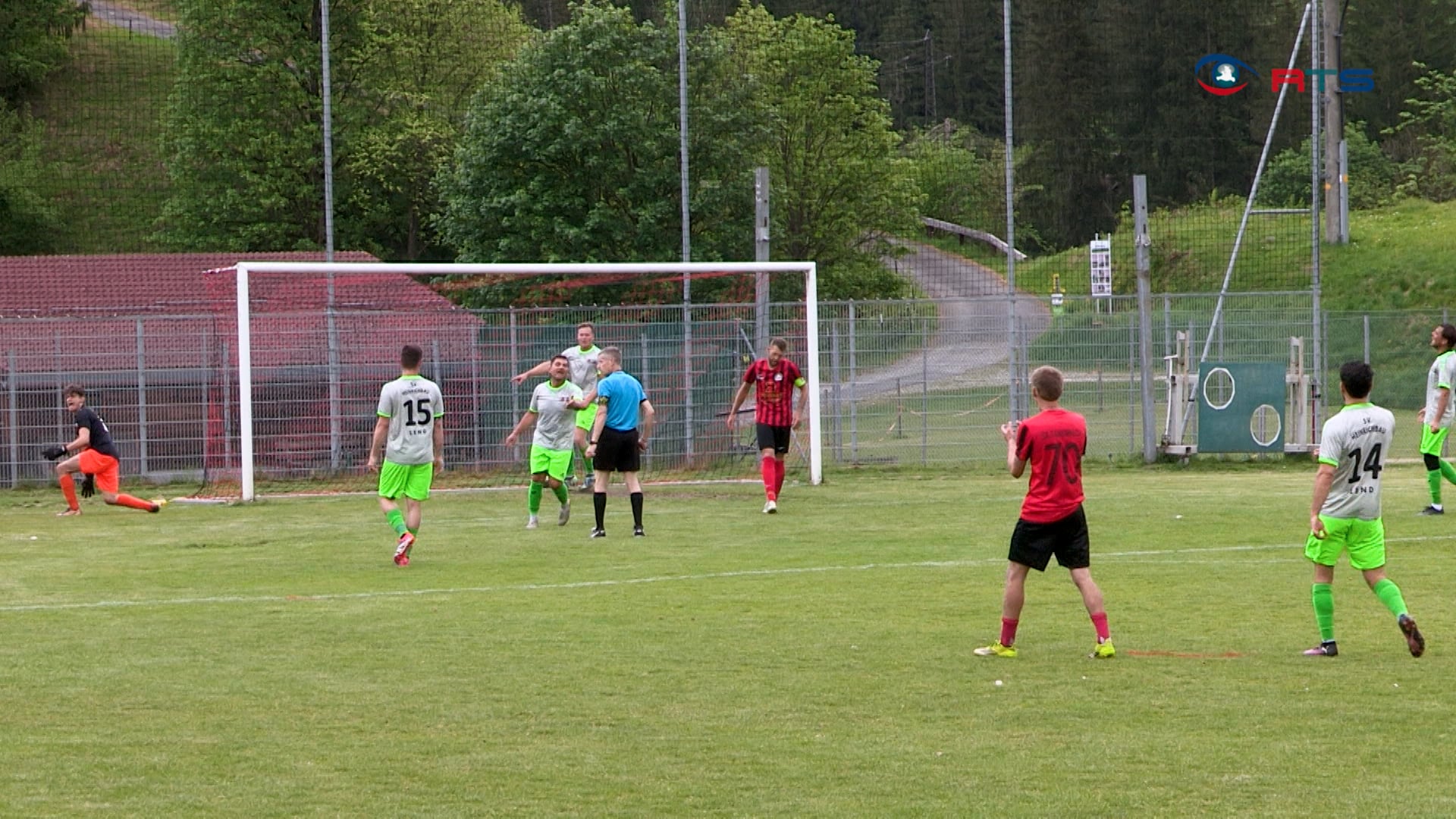 2-klasse-sued-taxenbach-und-lend-trennen-sich-mit-einem-unentschieden