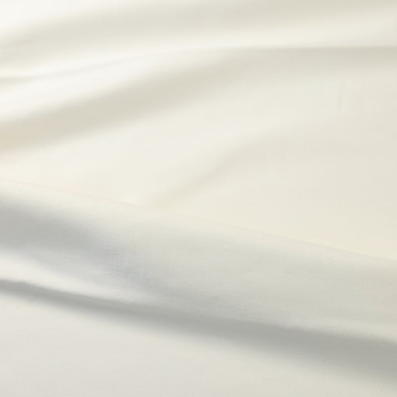 Vidéo: Gabardine émerisée coton lyocell et élasthanne - Blanc cassé