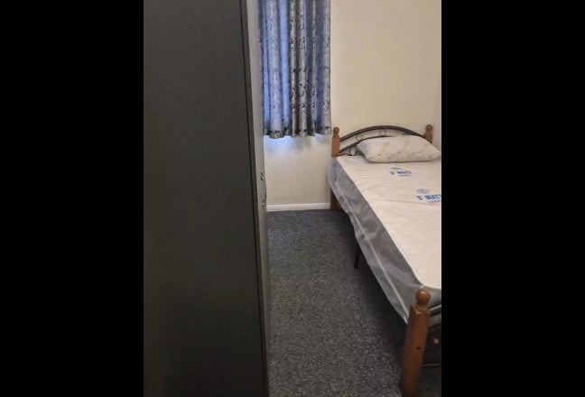 Room to let  Main Photo