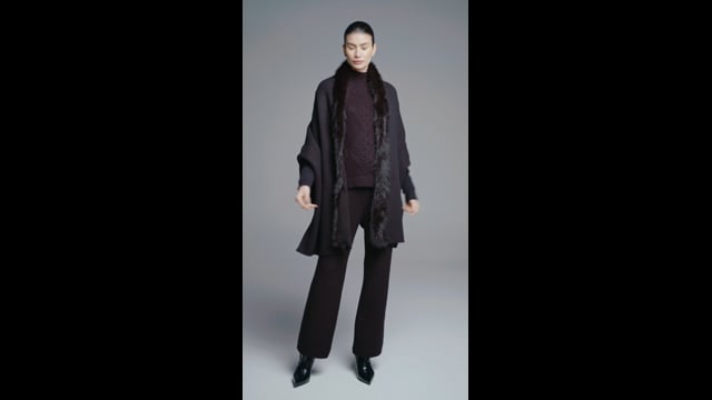 Poncho com Pelo Preto