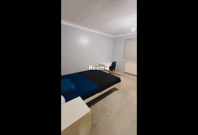 Large King Size Bedroom. South Indian Household. Main Photo