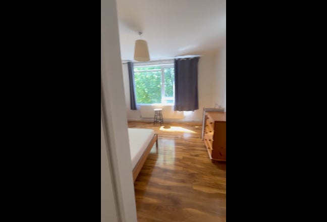 🔔 Large Double in Very Good Putney Location⚡ Main Photo