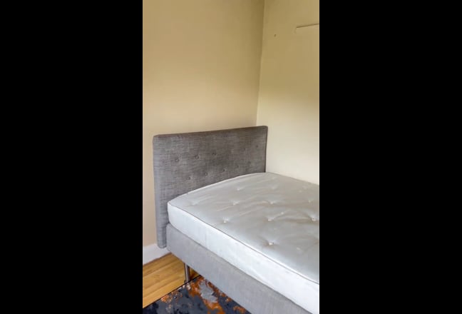 
Furnished Double Room Available in a Professional Main Photo