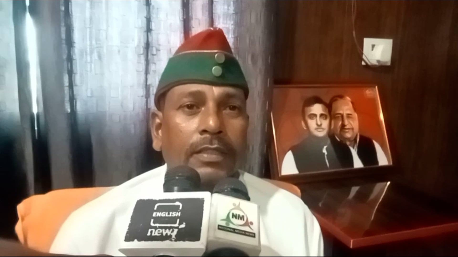 प्रतीक यादव के निधन पर सैनिक प्रकोष्ठ के जिलाउपाध्यक्ष व सपा नेता कन्हैया यादव ने बांसडीह में नम आंखों से दी श्रधांजलि